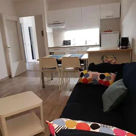 Grand T2, 4 Personnes, Clim, Parking, Proche Centre Apartamento *