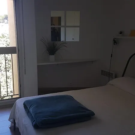 Apartamento Grand T2, 4 Personnes, Clim, Parking, Proche Centre *